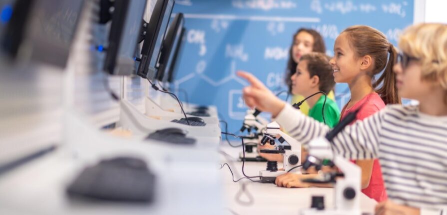 How Technology-Driven Education Systems Are Shaping Modern Schools