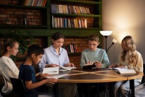 How Academic and Co-Curricular Learning Work Together How Academic and Co-Curricular Learning Work Together